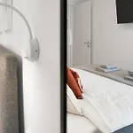 With Terrace, Parking, Pool And A C - Horus 1 *