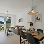 With Terrace, Parking, Pool And A C - Horus 1 Apartamento *